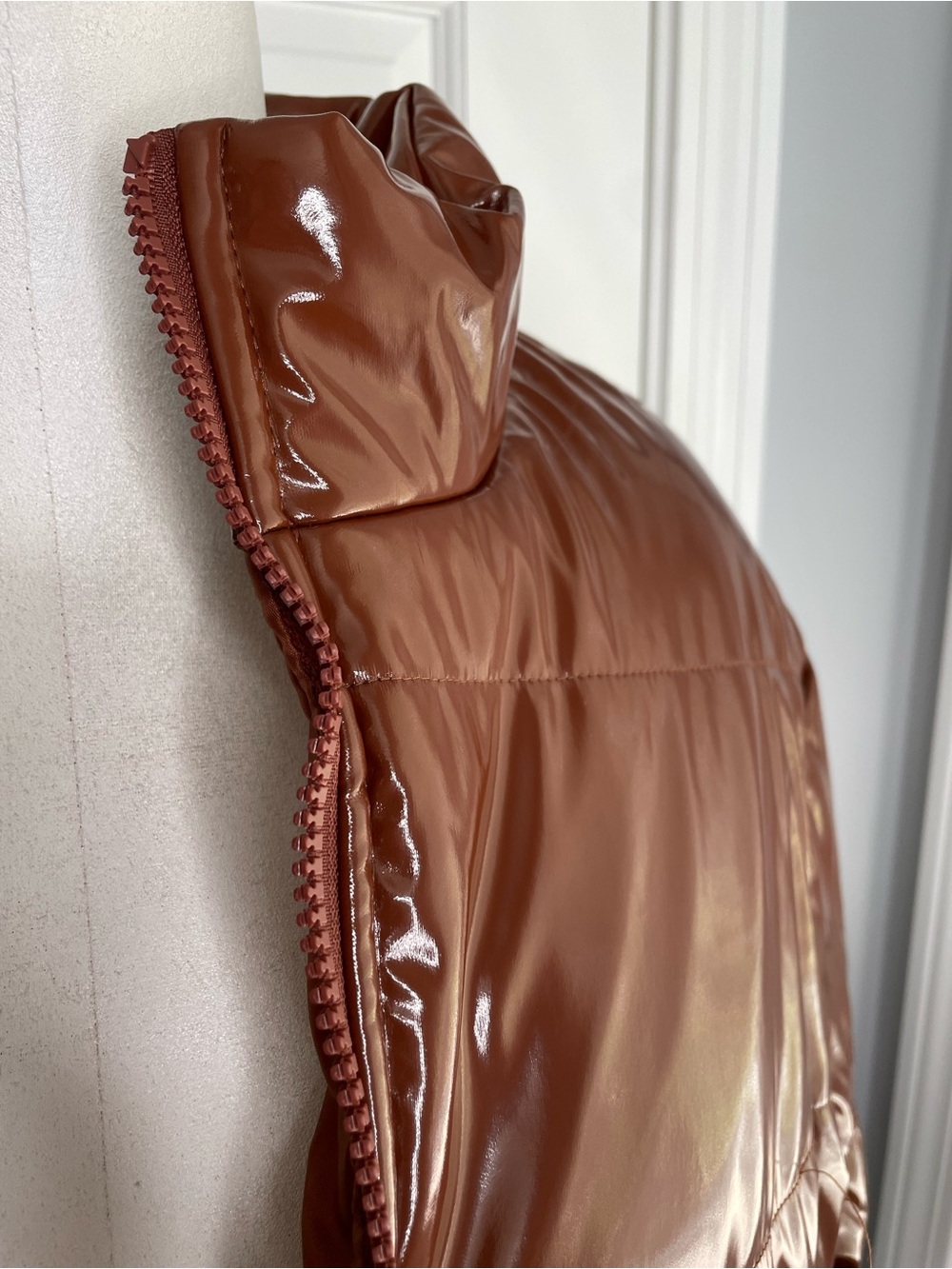 Daisy Shiny Cropped Puffer Jacket - Brown - Picture 5 of 12